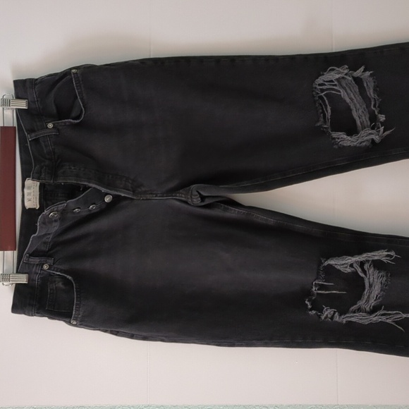 We the free Maggie Button fly Mid rise black  distressed Boho jeans Size 31 - Picture 5 of 9
